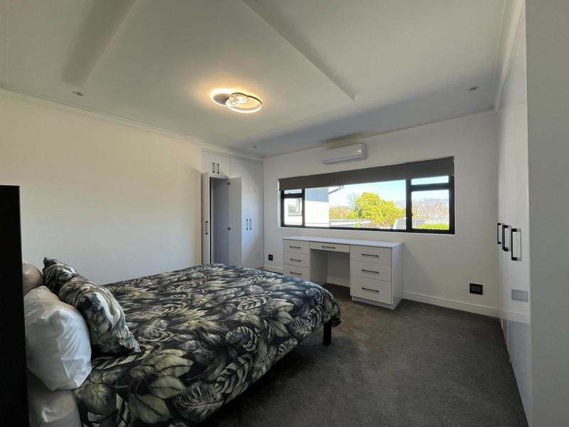 4 Bedroom Property for Sale in Helderrand Western Cape